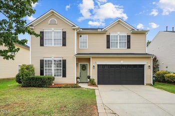 112 Smith Rock Dr, Holly Springs, NC 27540