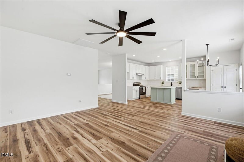 112 Smith Rock Dr, Holly Springs, NC 27540