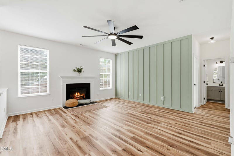 112 Smith Rock Dr, Holly Springs, NC 27540