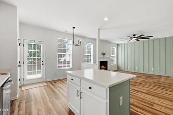 112 Smith Rock Dr, Holly Springs, NC 27540