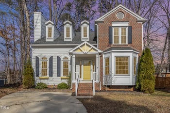 112 Solstice Cir, Cary, NC 27513