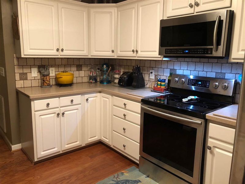 112 Somerset Ct, Mebane, NC 27302