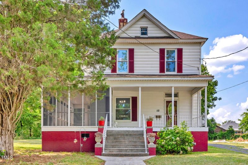 112 Stagg St, Burlington, NC 27215