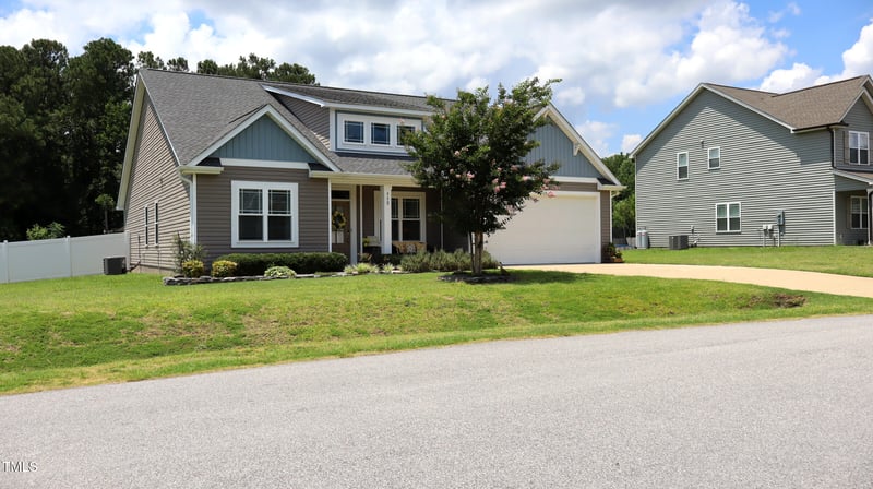 112 Star Valley Dr, Angier, NC 27501