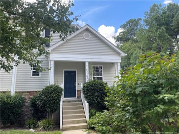 112 Summit Oaks Ln, Holly Springs, NC 27540