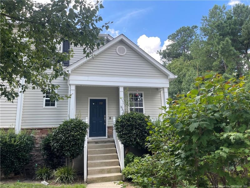112 Summit Oaks Ln, Holly Springs, NC 27540