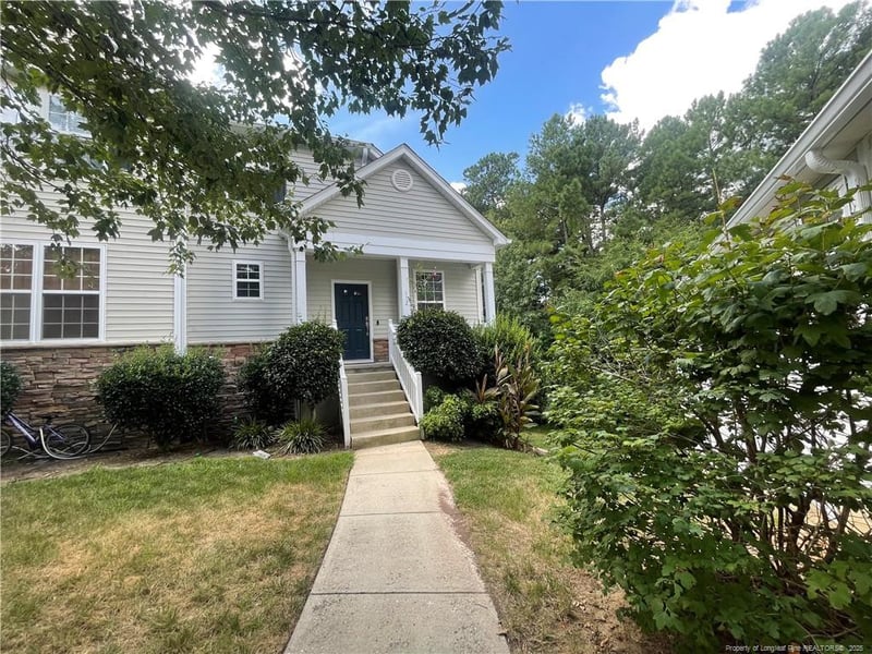 112 Summit Oaks Ln, Holly Springs, NC 27540