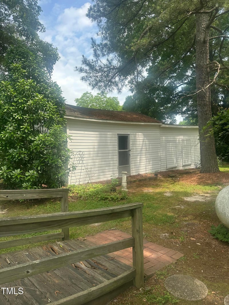 112 Sycamore St, Zebulon, NC 27597