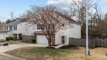 112 Trevor Ridge Dr, Holly Springs, NC 27540