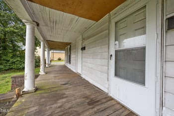 112 Tucker St, Burlington, NC 27215