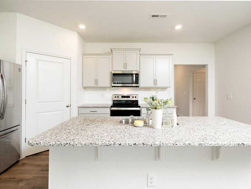 112 Weatherstone Ln, Zebulon, NC 27597