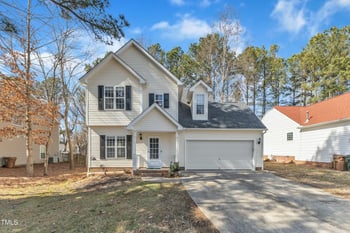 112 Wellspring Dr, Holly Springs, NC 27540