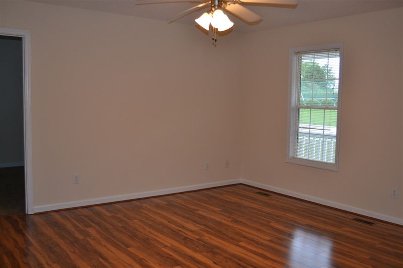 112 Westminster Dr, Clayton, NC 27520