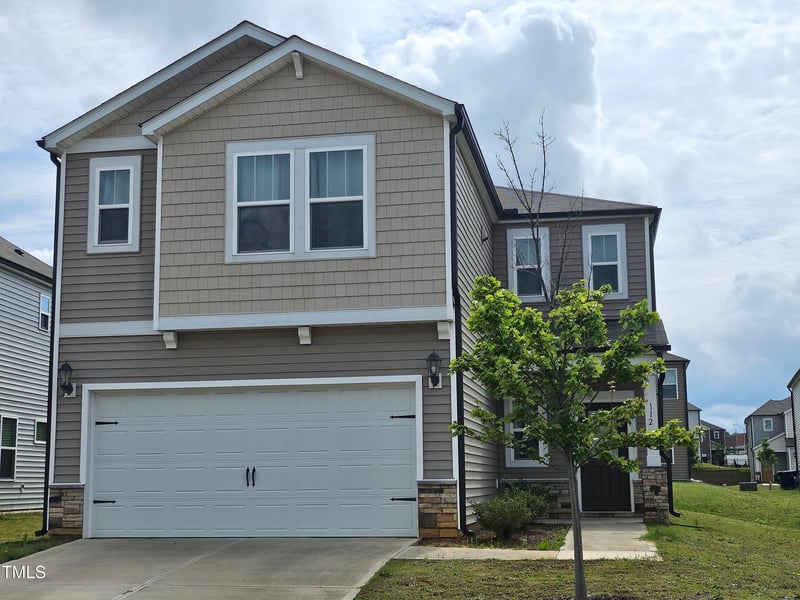 112 Wilbur Lake Dr, Fuquay Varina, NC 27526