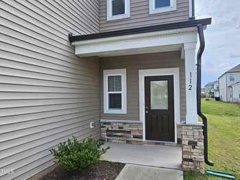 112 Wilbur Lake Dr, Fuquay Varina, NC 27526