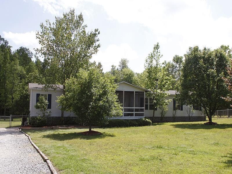 112 Wilbur Ln, Angier, NC 27501