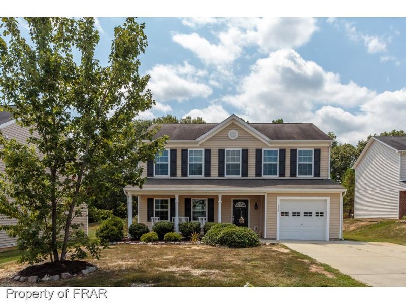 112 Willowridge Dr, Sanford, NC 27332