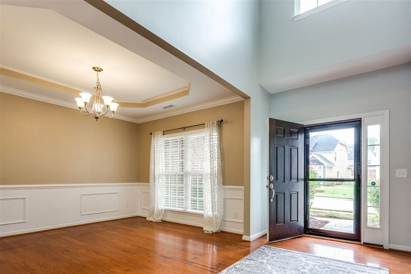112 Windrush Ln, Durham, NC 27703