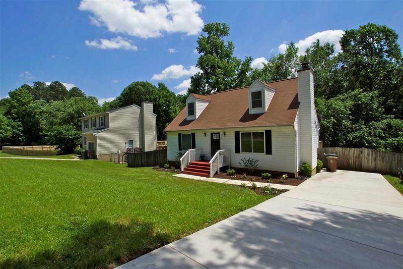 112 Wyatts Pond Ln, Cary, NC 27513