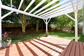 1120 Briarwood Dr, Mebane, NC 27302