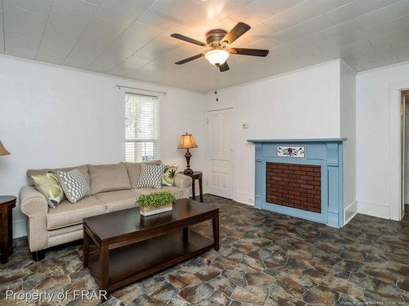1120 Broadway Rd, Sanford, NC 27332