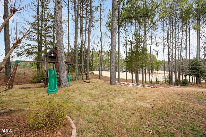 1120 Colonial Club Rd, Wake Forest, NC 27587