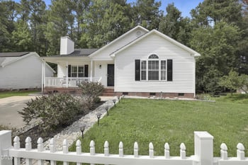 1120 Curtiss Dr, Garner, NC 27529