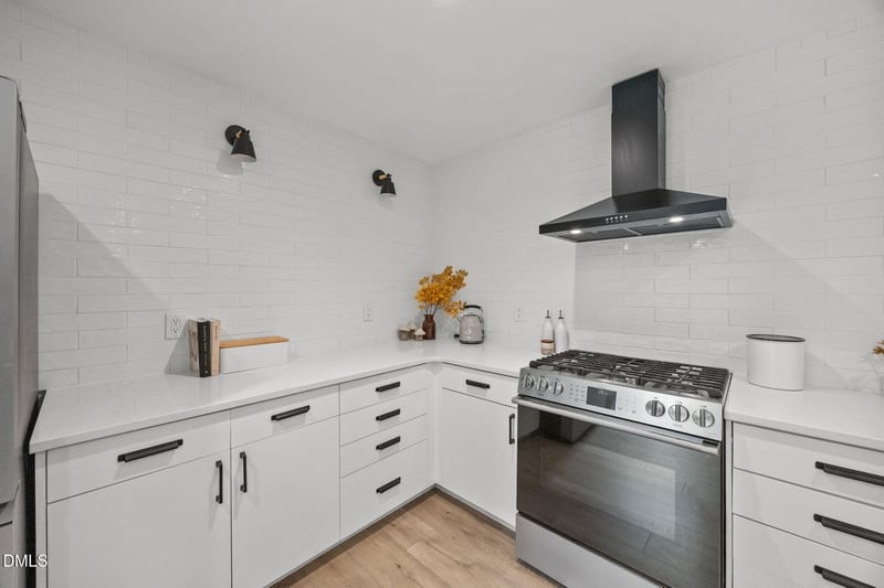 1120 Four Wheel Dr, Wake Forest, NC 27587