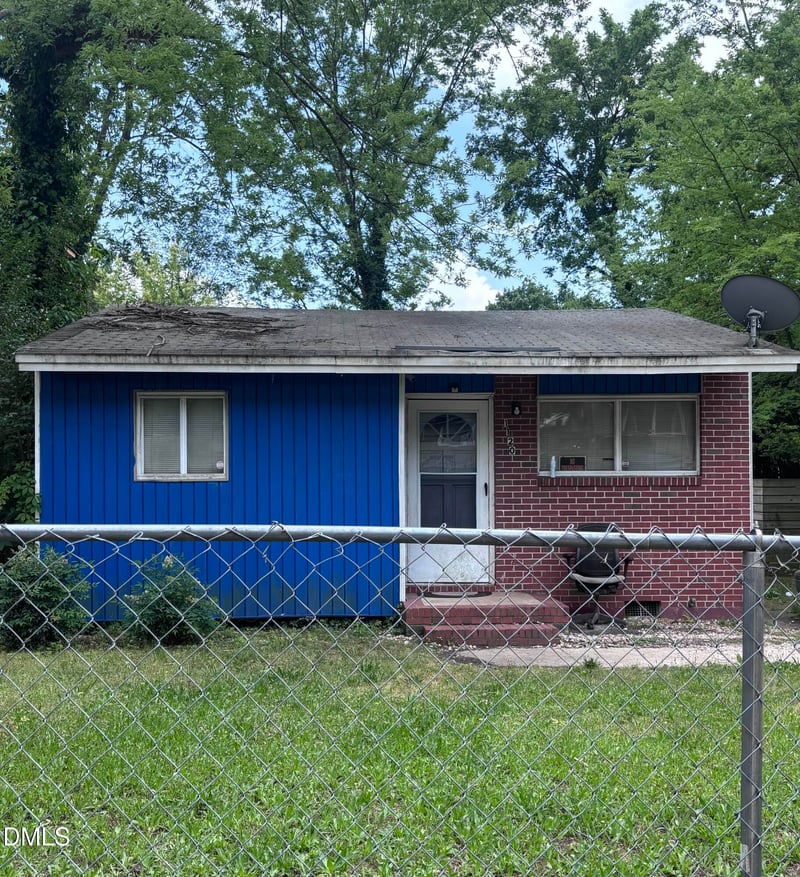 1120 Hightower St, Raleigh, NC 27610