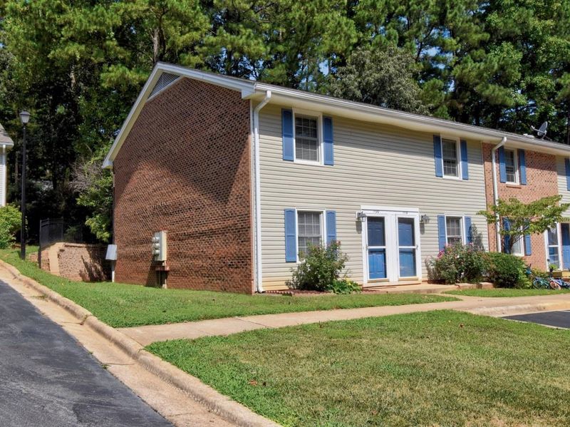 1120 Nottingham Cir, Cary, NC 27511