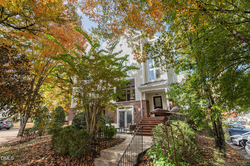 1120 Parkridge Ln #102, Raleigh, NC 27605