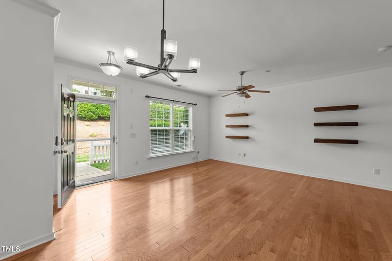 1120 Renewal Pl #111, Raleigh, NC 27603