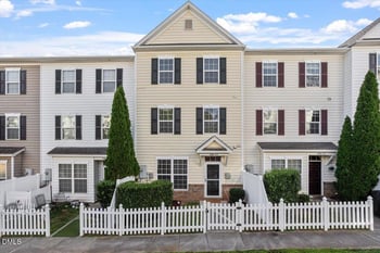 1120 Renewal Pl #113, Raleigh, NC 27603