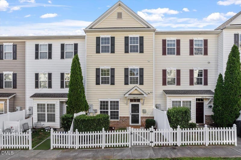 1120 Renewal Pl #113, Raleigh, NC 27603