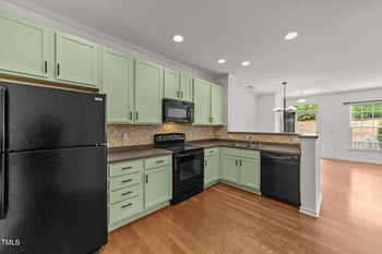 1120 Renewal Pl, Raleigh, NC 27603