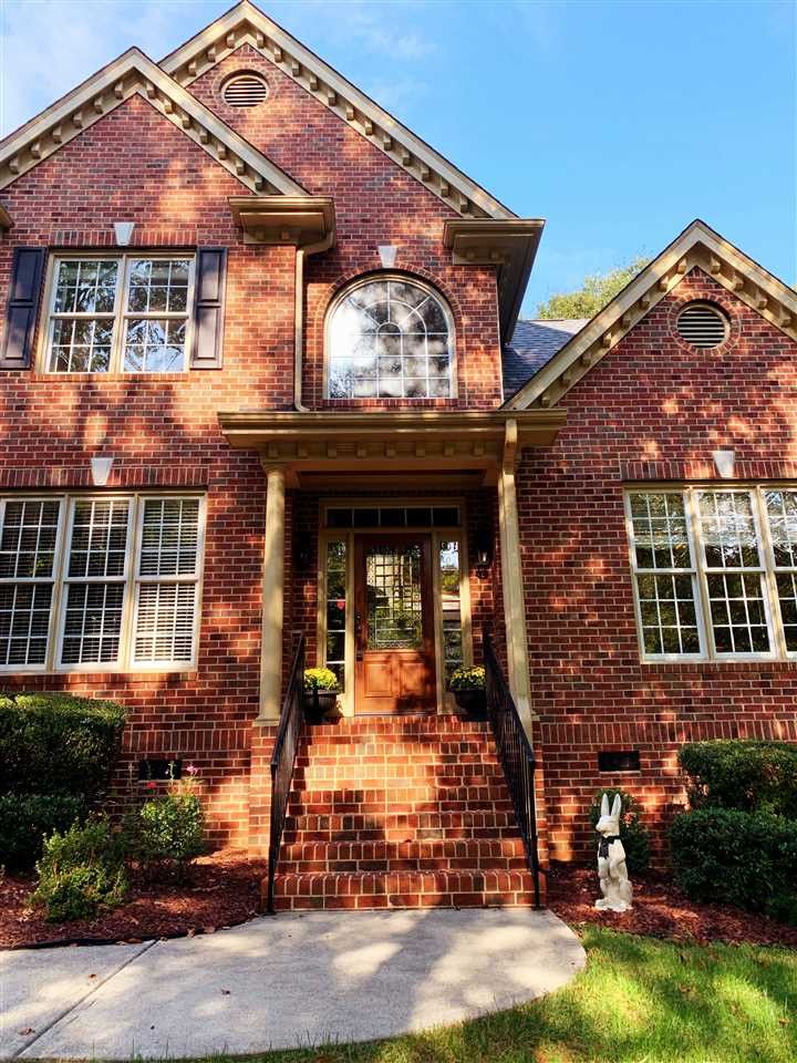 1120 Tacketts Pond Dr, Raleigh, NC 27614
