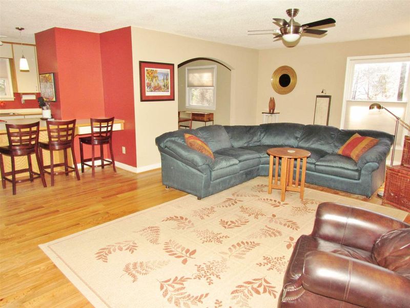 1120 Temple St, Raleigh, NC 27609