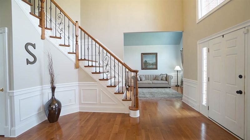 11203 Ridgegate Dr, Raleigh, NC 27617