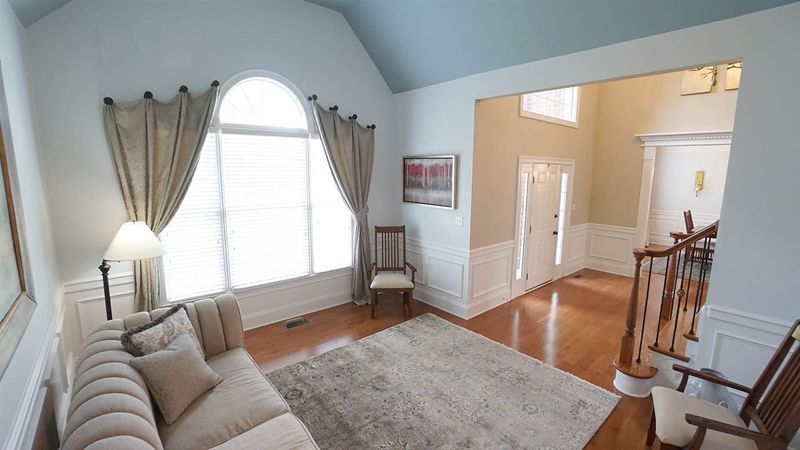 11203 Ridgegate Dr, Raleigh, NC 27617