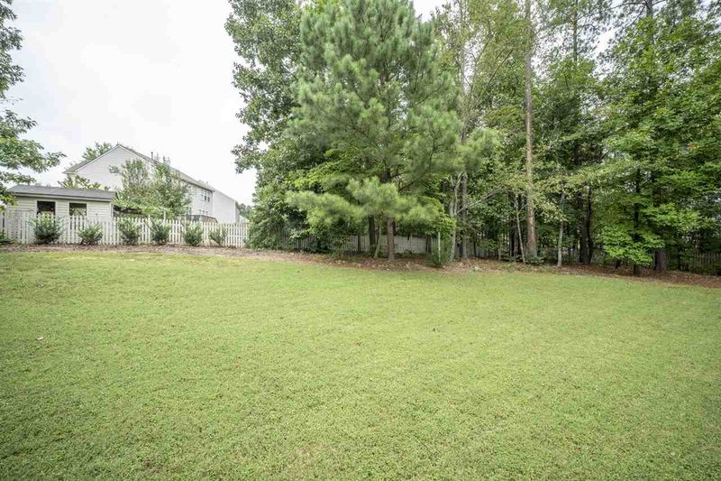 11209 Tinsley Ct, Raleigh, NC 27614