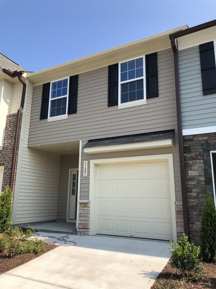 1121 Amber Shadow Dr, Durham, NC 27703