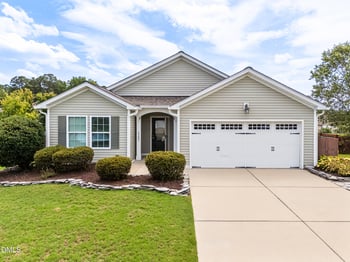 1121 Arden Trace Ct, Fuquay Varina, NC 27526