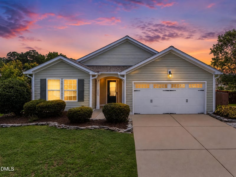 1121 Arden Trace Ct, Fuquay Varina, NC 27526