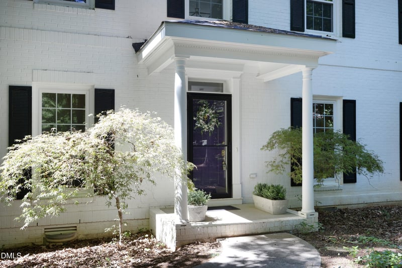 1121 Braswell Creek Point, Holly Springs, NC 27540