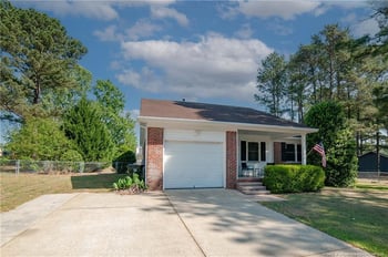 1121 Butterwood Cir, Fayetteville, NC 28314