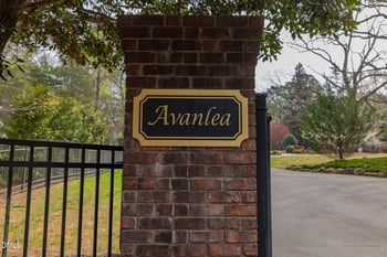 1121 Erins Way Ln, Raleigh, NC 27614