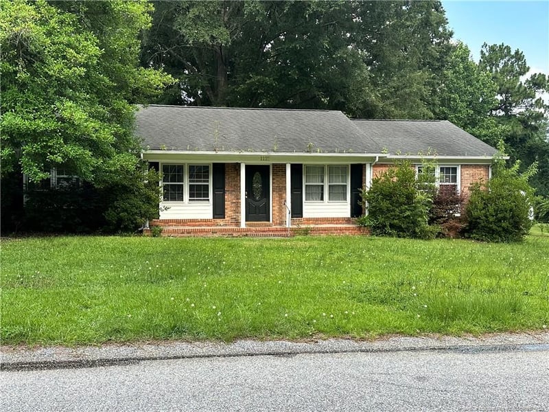 1121 Patrick Dr, Fayetteville, NC 28314