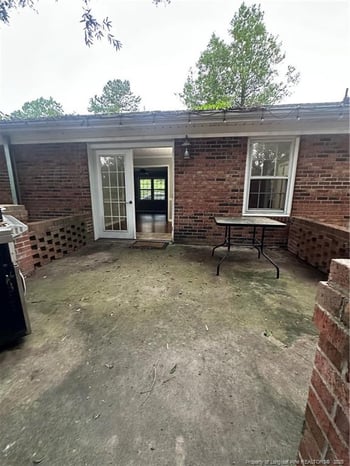 1121 Patrick Dr, Fayetteville, NC 28314