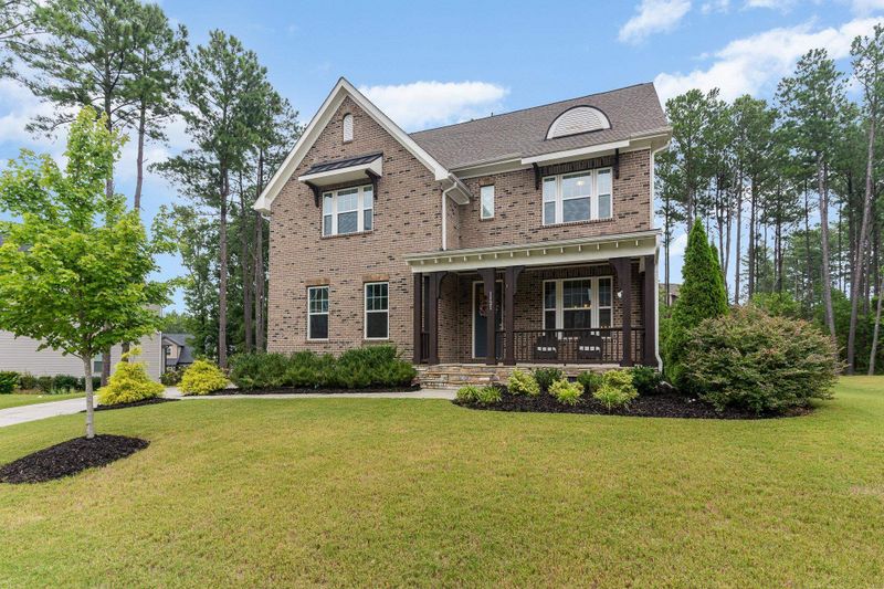 1121 Queensdale Dr, Cary, NC 27519
