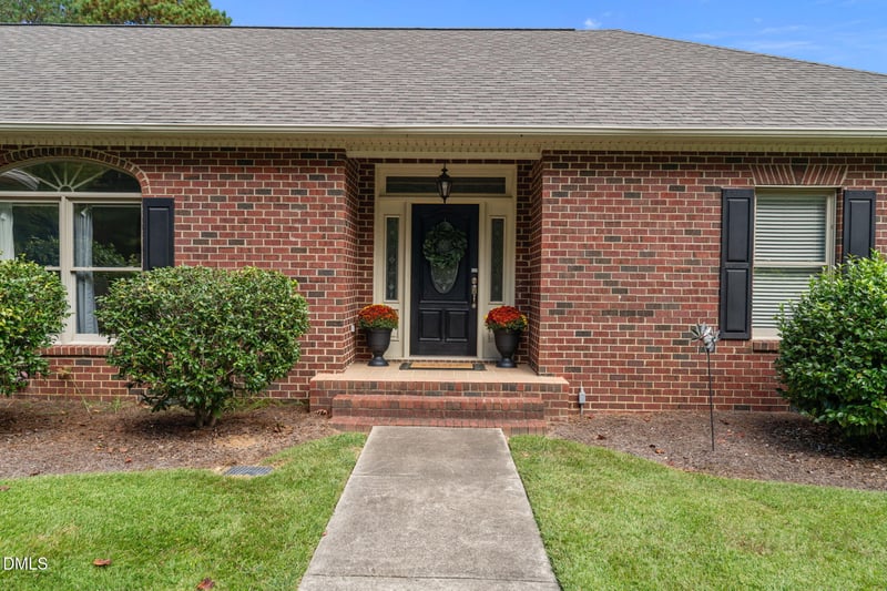 1121 Revenell Dr, Sanford, NC 27330